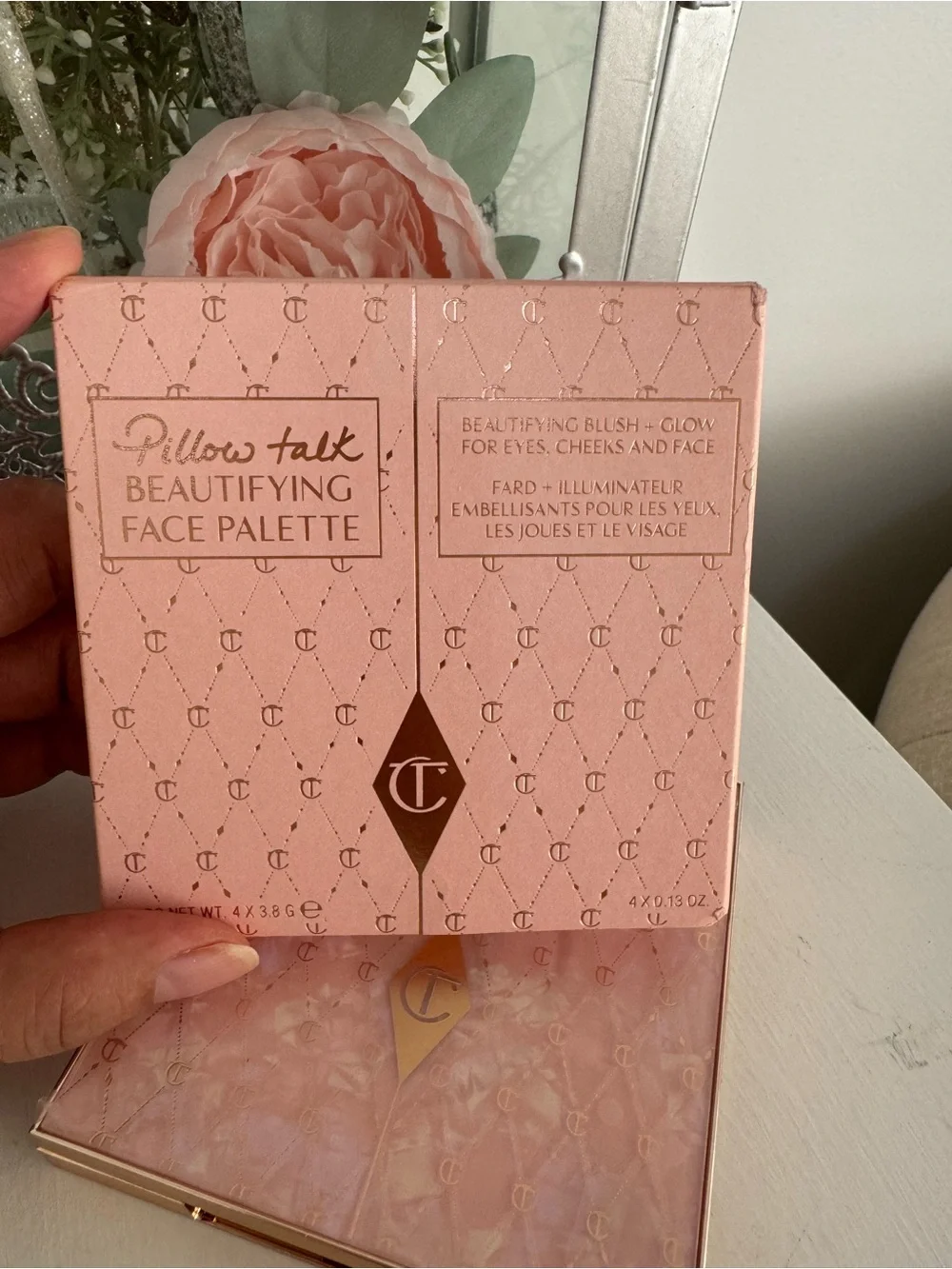 Charlotte Tilbury Pillow Talk Glow Palette - FOR EYES,CHEEKS AND FACE